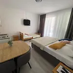 Dvorski Baška Voda