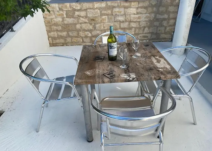 Dvorski * Baška Voda