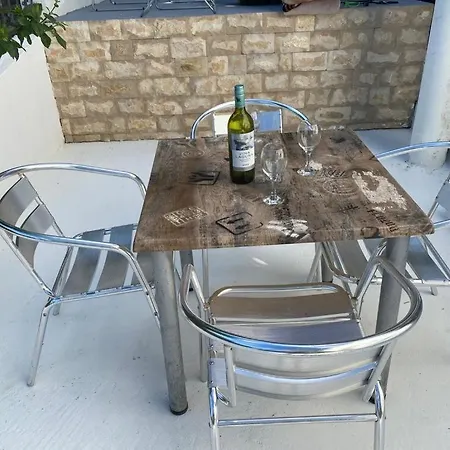 Dvorski * Baška Voda