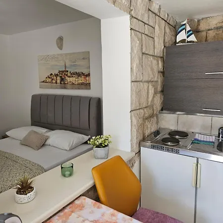 Dvorski * Baška Voda