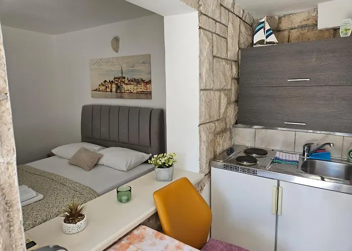 Dvorski * Baška Voda